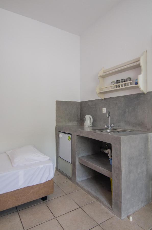 Marias Rooms Иос Экстерьер фото